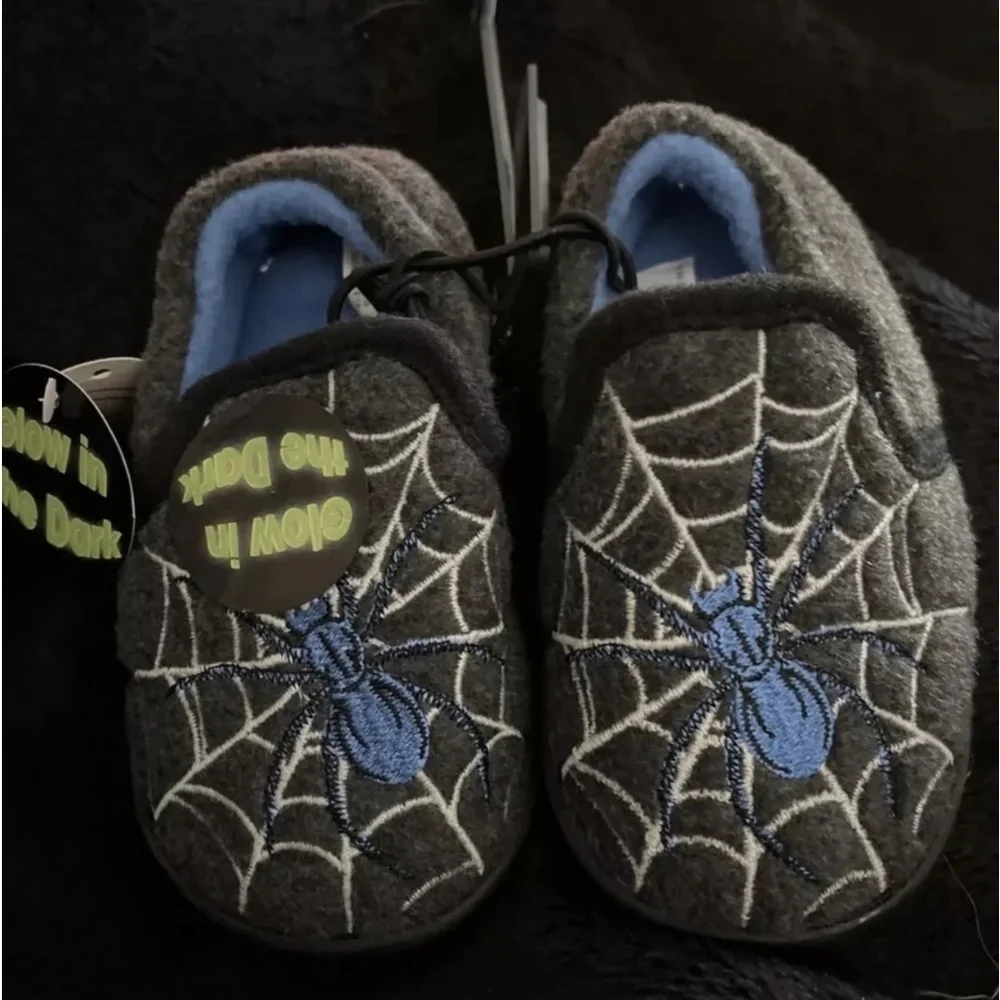 Wonder Nation Spider Web Design Glow In The Dark Boys/Toddler Slippers